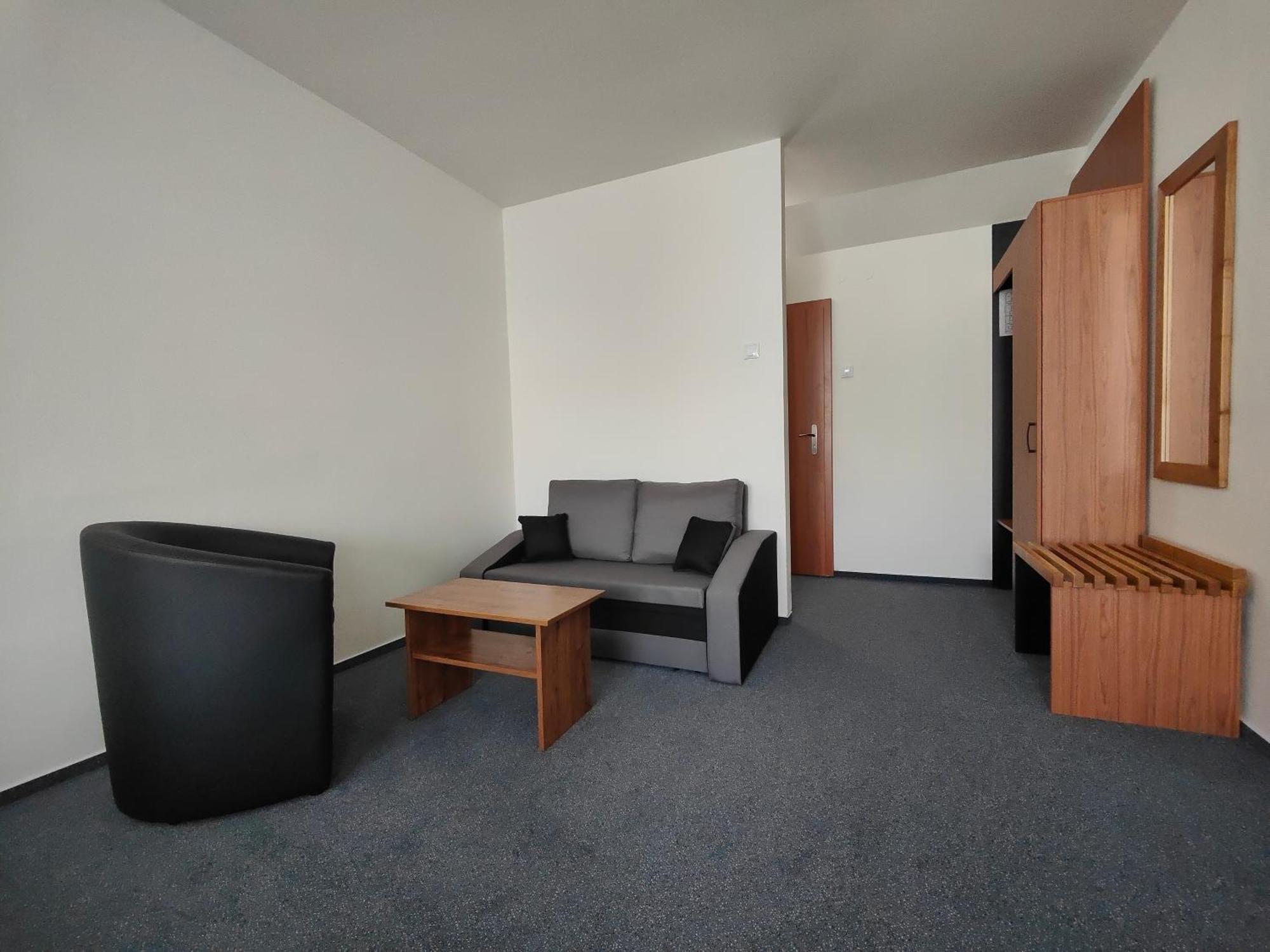 Hotel P7 Lučenec 外观 照片